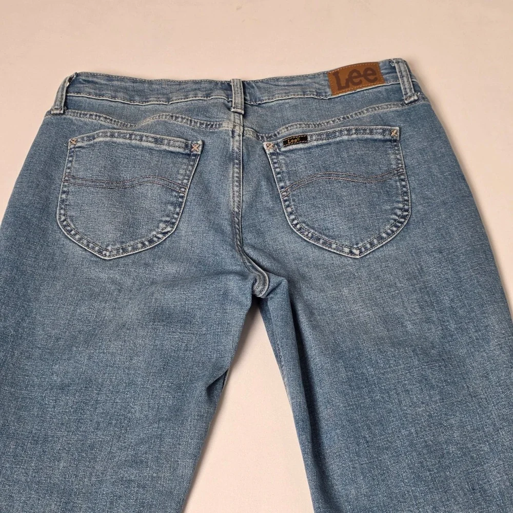 Lee Straight Leg Jeans Womens‎ 8S Blue Medium Wash Stretch Mid Rise Denim Pants